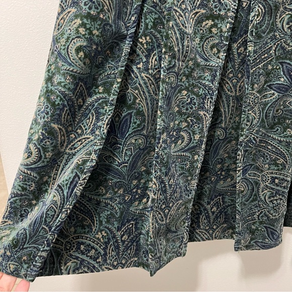 FOREST GREEN PAISLEY PRINT VELVET SKIRT - Picture 5 of 9
